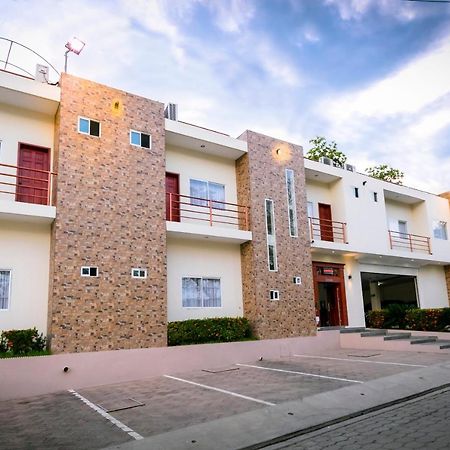 Hotel Mediterraneo Inn Santa Rosa de Lima ภายนอก รูปภาพ