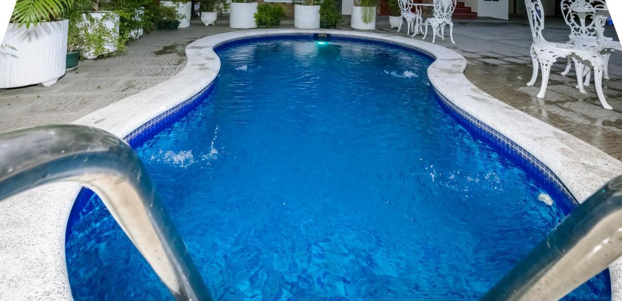 Hotel Mediterraneo Inn Santa Rosa de Lima ภายนอก รูปภาพ