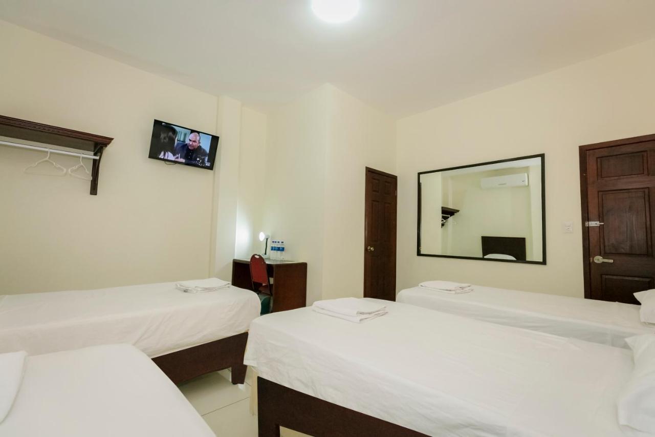 Hotel Mediterraneo Inn Santa Rosa de Lima ภายนอก รูปภาพ
